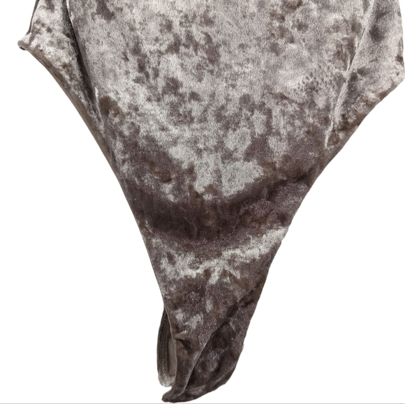 JLUXLABEL Crushed Velvet Bodysuit Taupe Nude Spaghetti Strap Size S - Picture 6 of 14